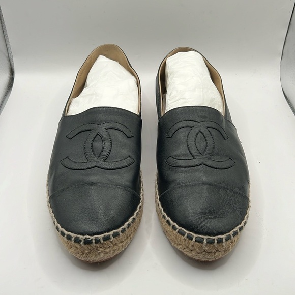 EUC Chanel Black Lambskin Espadrilles Size 9 - Picture 1 of 12